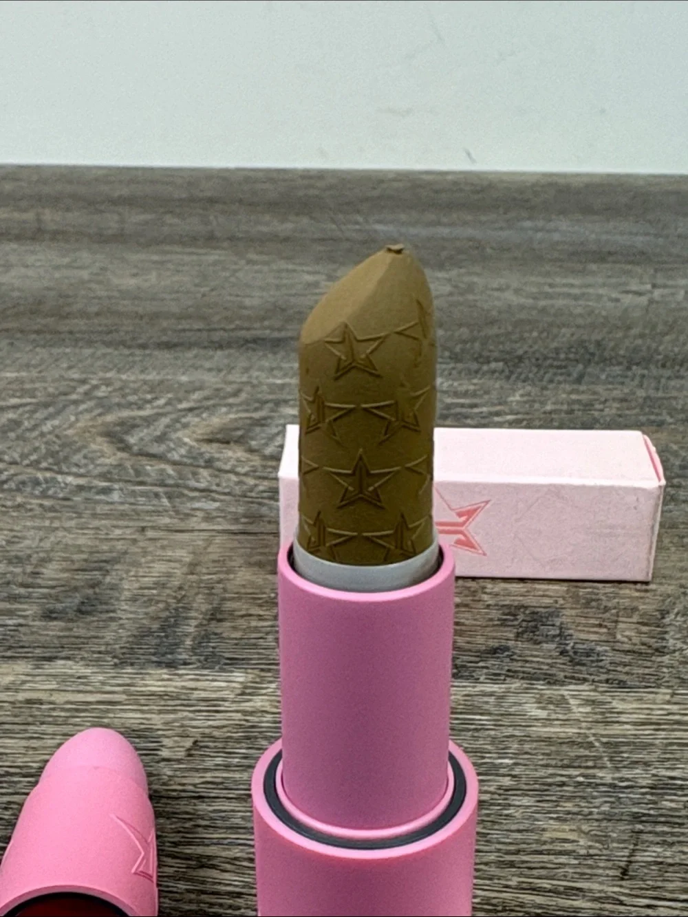 Jeffree Star Cosmetics Velvet Trap Lipstick “Unphazed” 4g